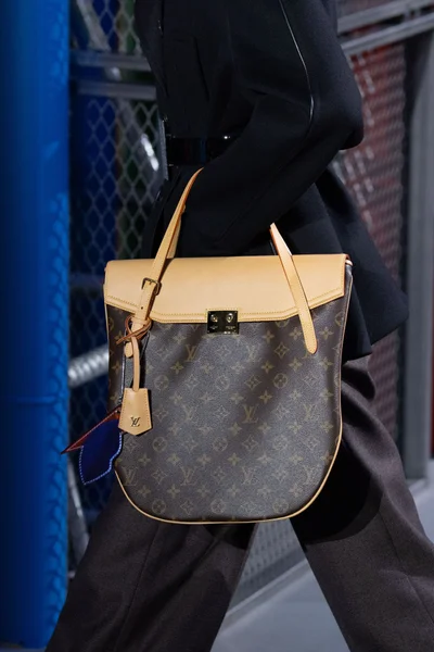 Look 43